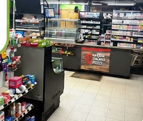 Gas Station with Kitchen, Oklahoma: Checkout counter