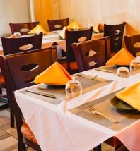 Indian-Nepali Restaurant & Full Bar: Dining room